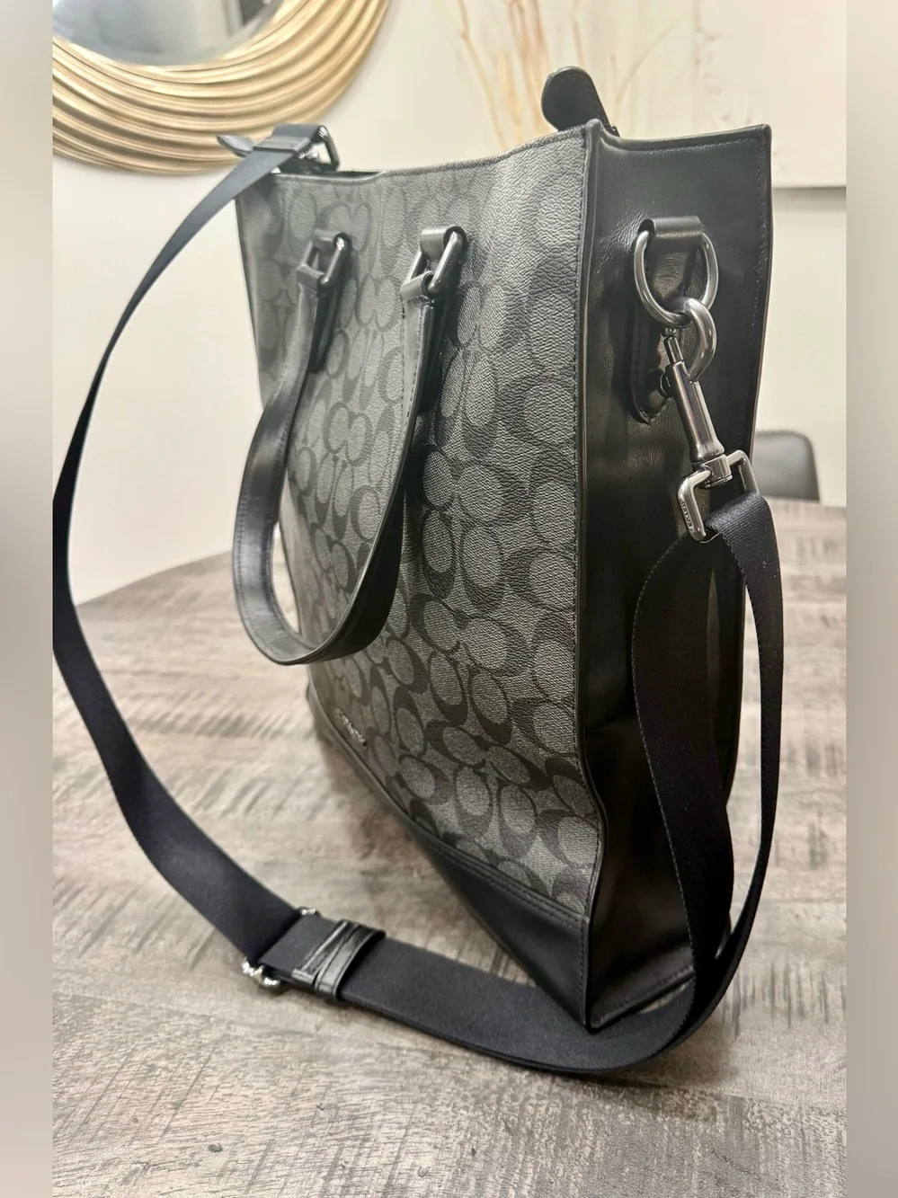 Coach men’s messenger